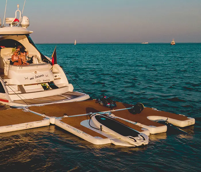 yachtbeach_foil_dock_single_2.05_x_2.05m_porto_cervo_luxury_sport_costa_smeralda_school_rent_sale_7