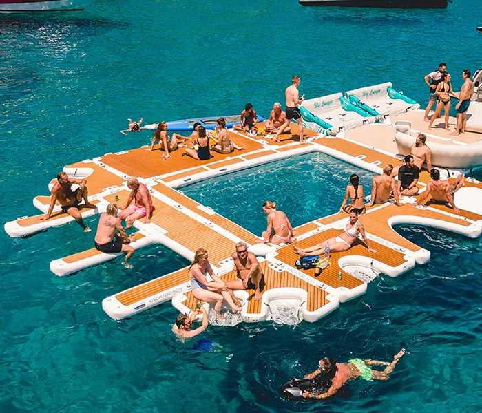 yachtbeach_luxury_pool_4.1_x_4.1_x_0.2m_droptitch_set_porto_cervo_luxury_sport_costa_smeralda_school_rent_sale_10
