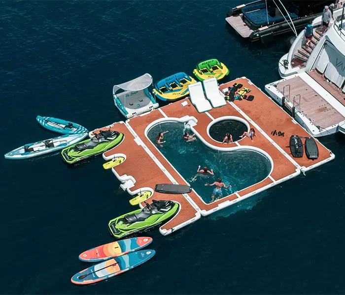 yachtbeach_toy_dock_8.20_dropstitch_820_x_2.05_x_20_cm_porto_cervo_luxury_sport_costa_smeralda_school_rent_sale_2